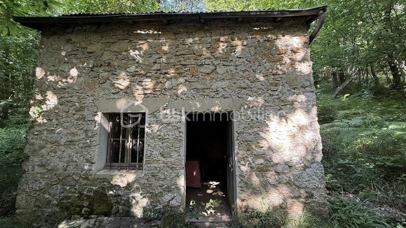 Terrain - 18 325 m²