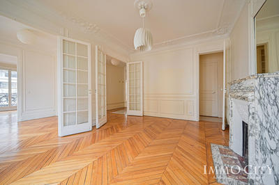 Appartement - 135 m² - 5 pièces