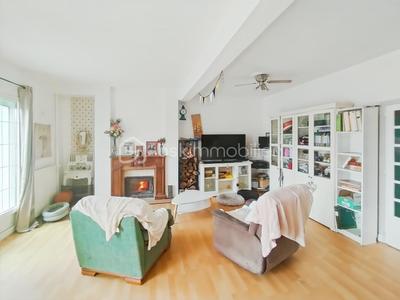 Maison de ville - 180 m² - 7 pièces