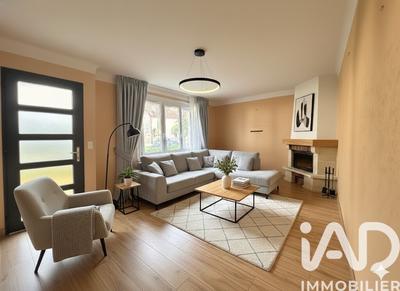 Maison - 83 m² - 5 pièces