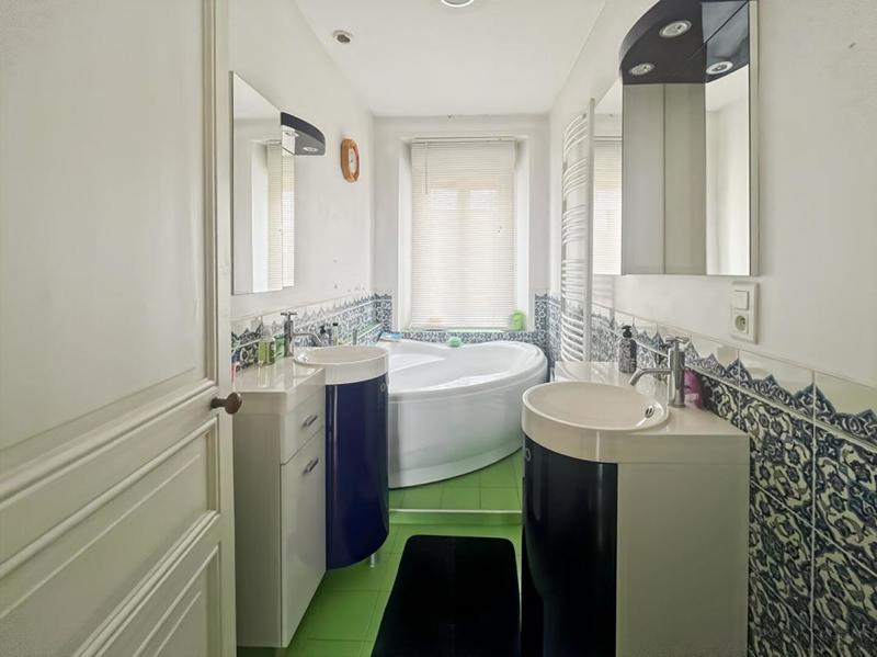 Maison - 178 m² - 7 pièces