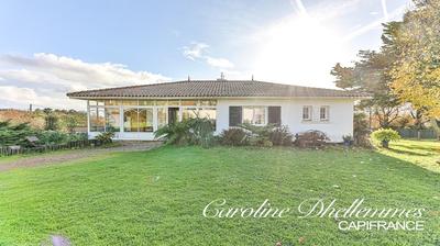 Maison - 180 m² - 6 pièces