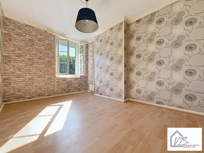 Maison - 84 m² - 4 pièces