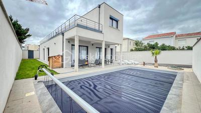 Maison - 163 m² - 5 pièces