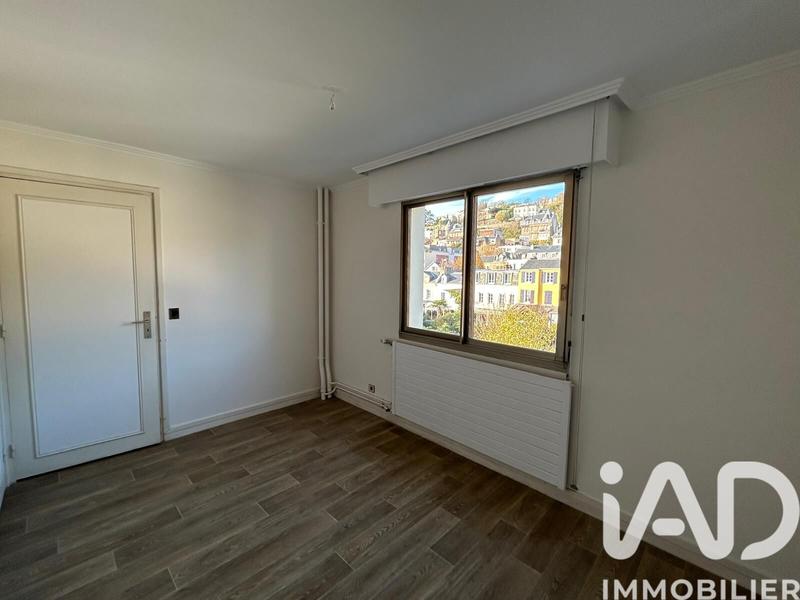 Appartement - 99 m² - 5 pièces