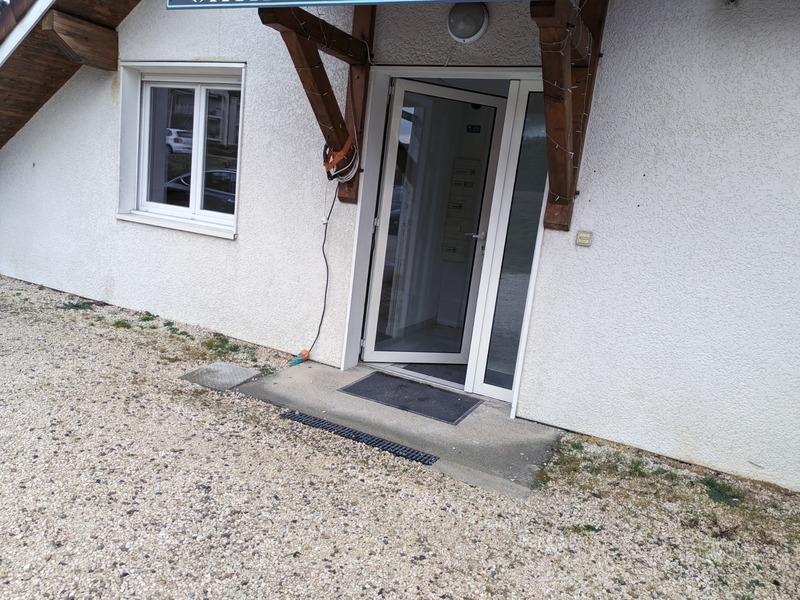 Bureau - 65 m² - 4 pièces