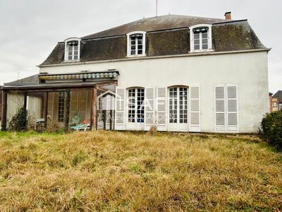 Maison - 320 m² - 8 pièces