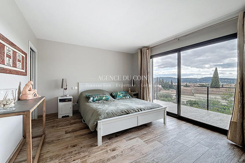 Villa - 110 m² - 4 pièces