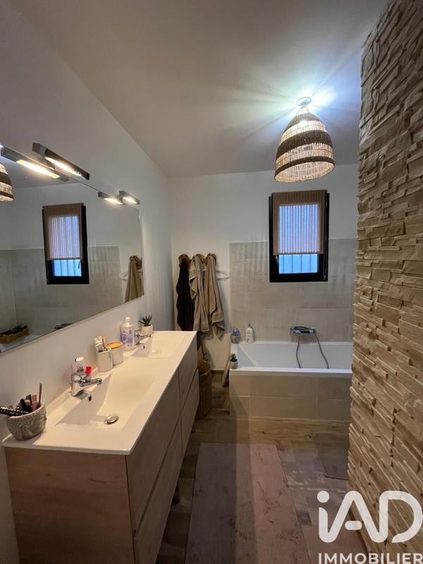 Maison - 105 m² - 4 pièces