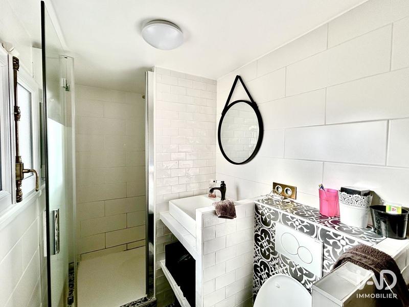 Maison - 203 m² - 11 pièces