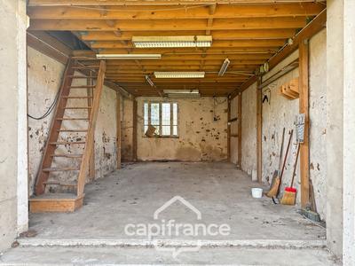 Grange - 200 m² - 3 pièces