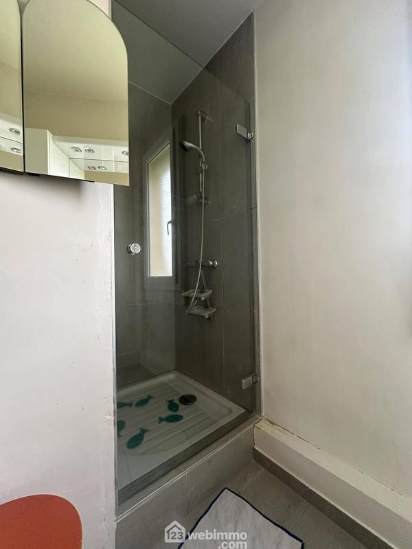 Appartement - 65 m² - 4 pièces