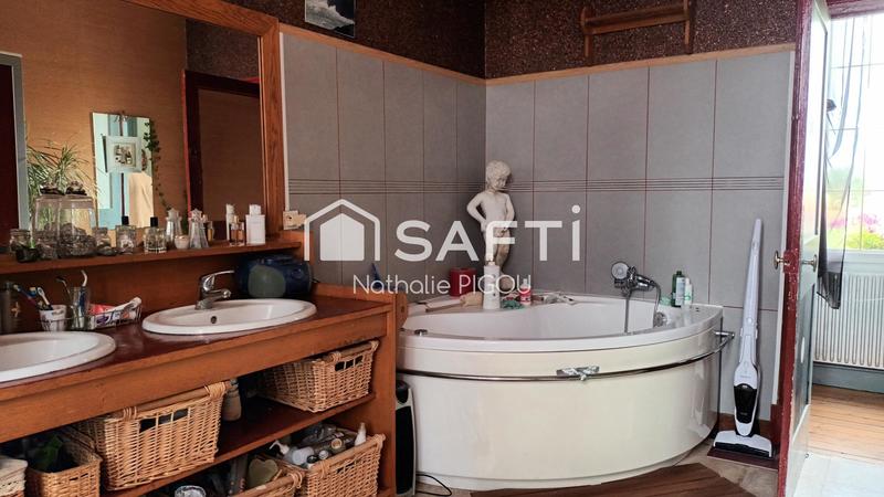 Maison de maîtres - 214 m² - 7 pièces