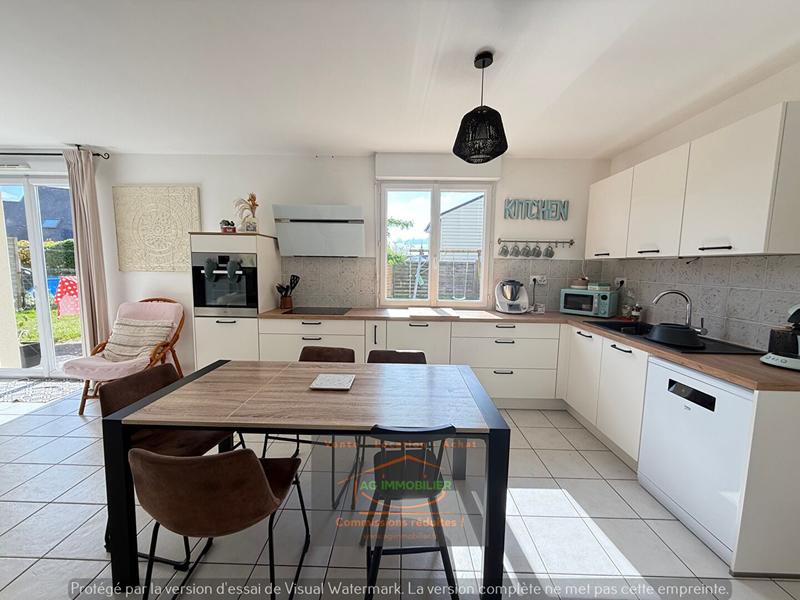 Maison - 90 m² - 5 pièces