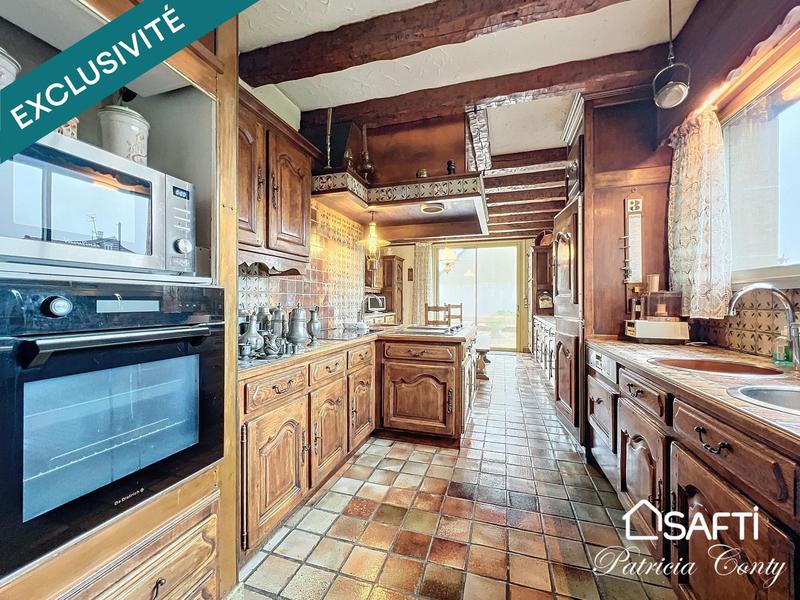 Maison - 460 m² - 11 pièces