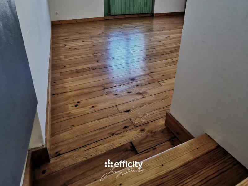 Maison - 93 m² - 6 pièces