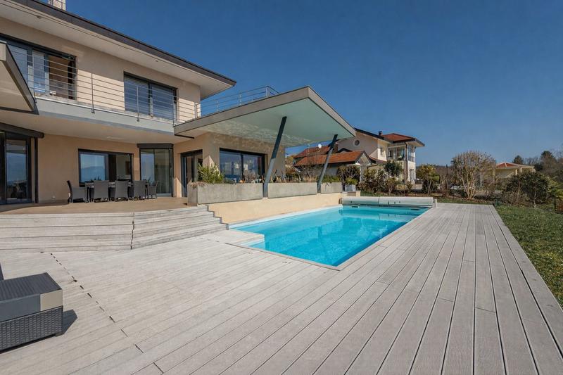 Villa - 220 m² - 6 pièces