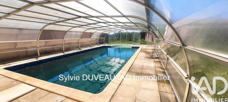 Maison - 250 m² - 7 pièces