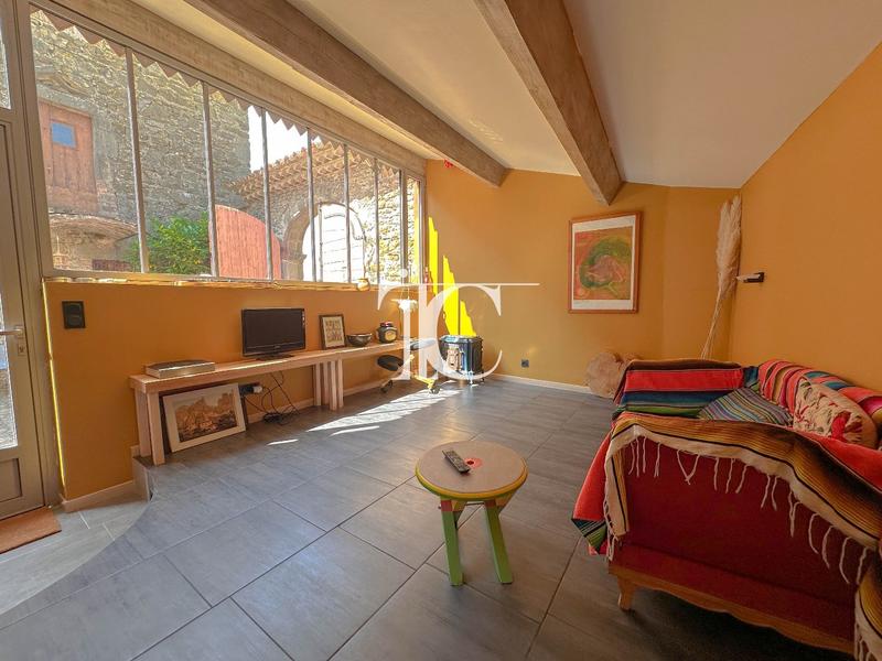 Maison - 119 m² - 11 pièces