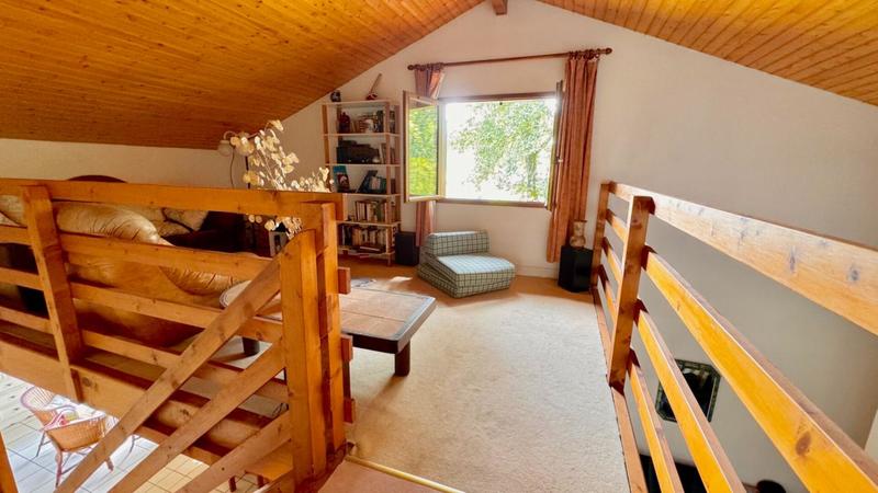 Maison - 100 m² - 6 pièces