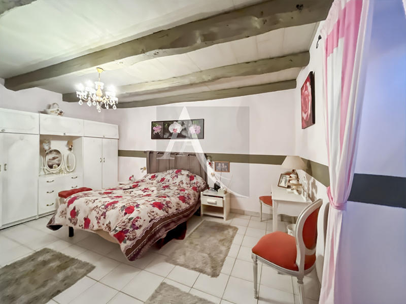 Maison - 170 m² - 8 pièces