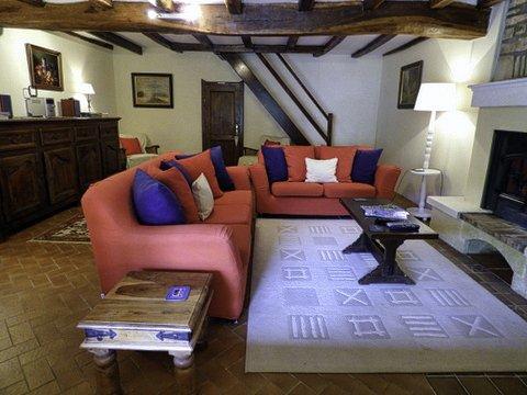 Gîte - 880 m² - 40 pièces