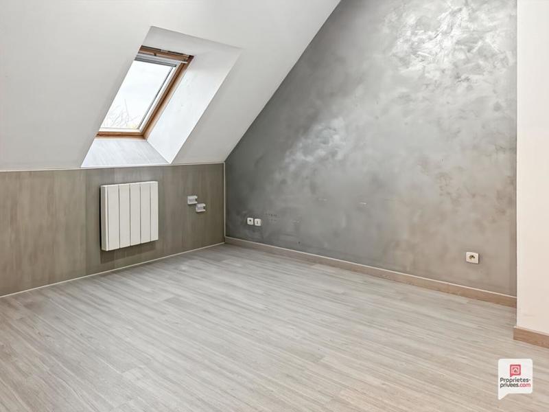 Maison - 100 m² - 6 pièces