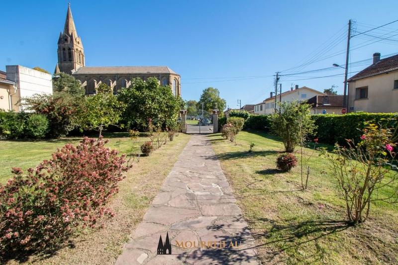 Maison bourgeoise - 330 m² - 11 pièces