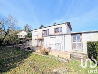 Maison - 92 m² - 5 pièces