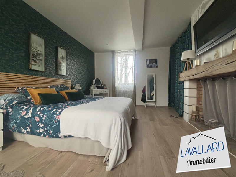 Château - 240 m² - 7 pièces