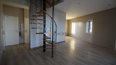 Appartement - 64 m² - 4 pièces