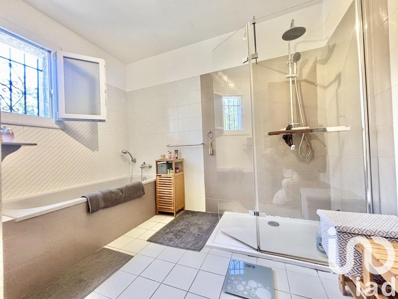 Maison - 111 m² - 5 pièces