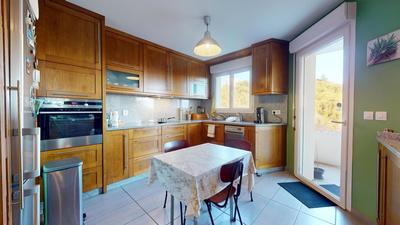 Maison - 160 m² - 6 pièces