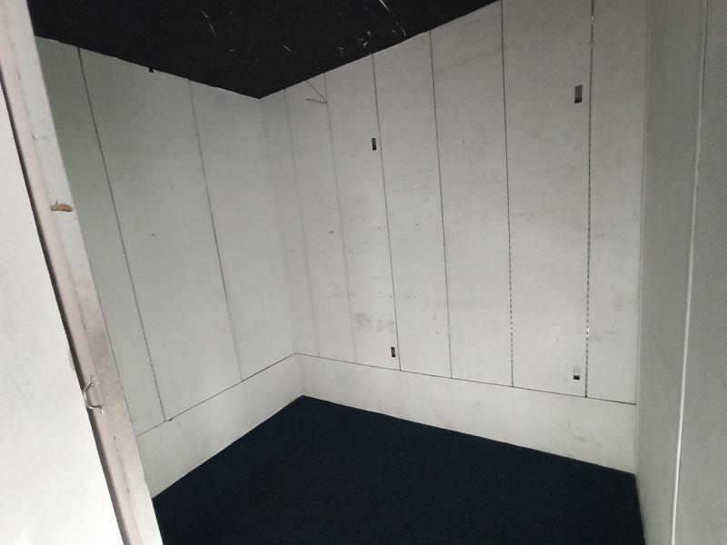 Local commercial - 340 m² - 2 pièces