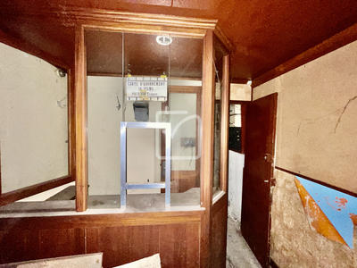 Maison - 540 m² - 9 pièces