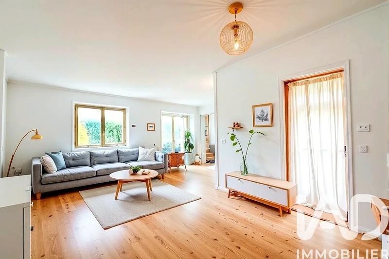 Maison - 182 m² - 8 pièces