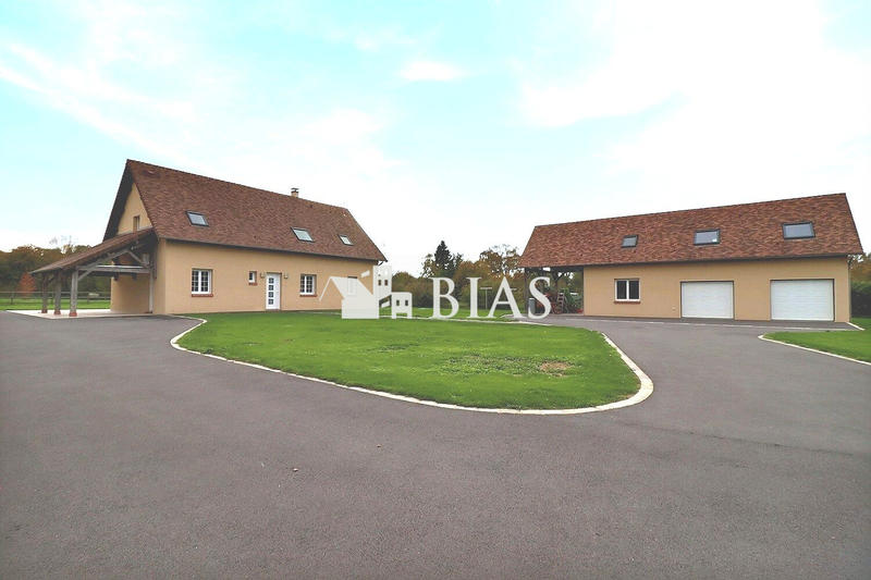 Maison - 161 m² - 5 pièces