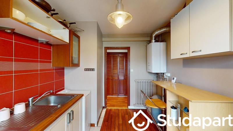 Chambre - 10 m² - 1 pièce