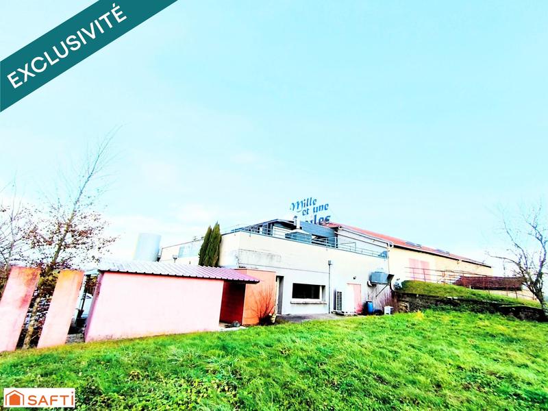 Local commercial - 1 417 m² - 33 pièces