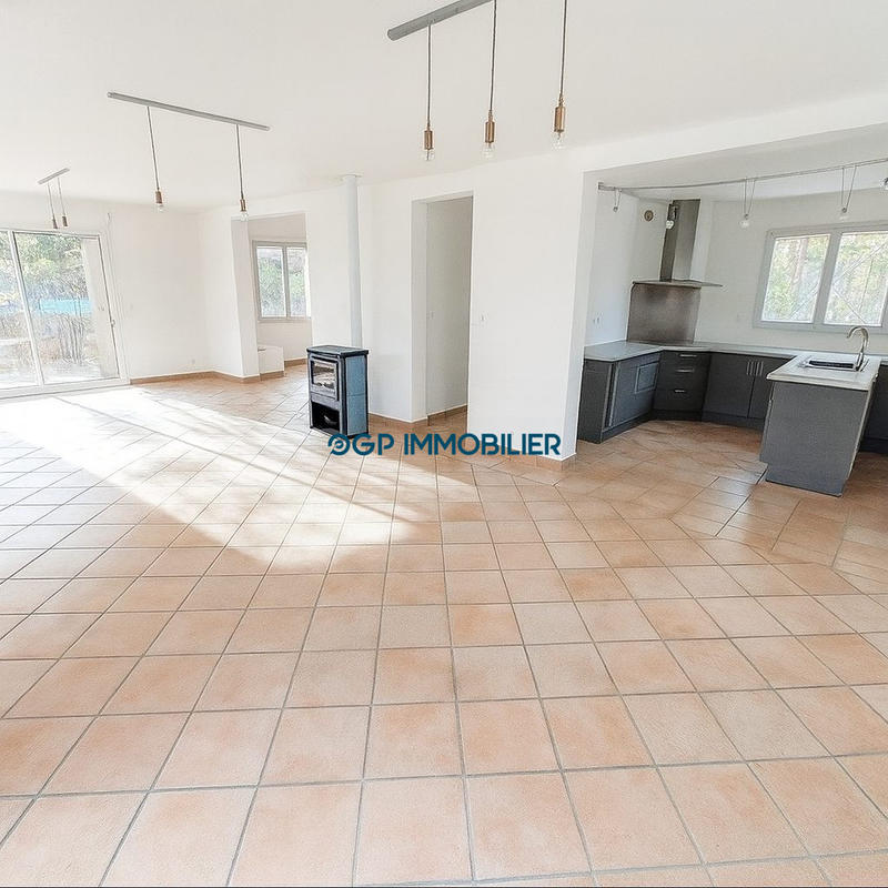 Maison - 143 m² - 7 pièces