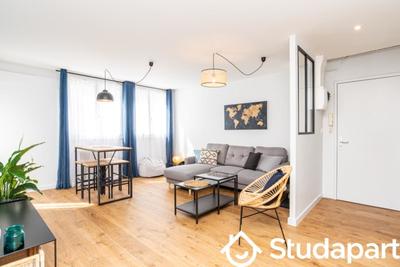 Chambre - 11 m² - 1 pièce