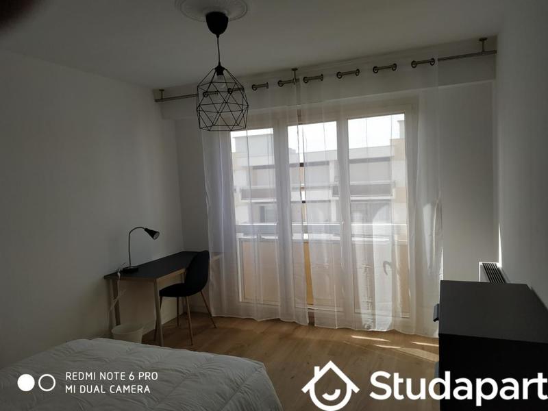 Chambre - 11 m² - 1 pièce