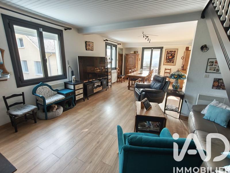 Maison de village - 301 m² - 11 pièces