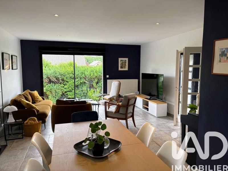 Maison - 185 m² - 8 pièces