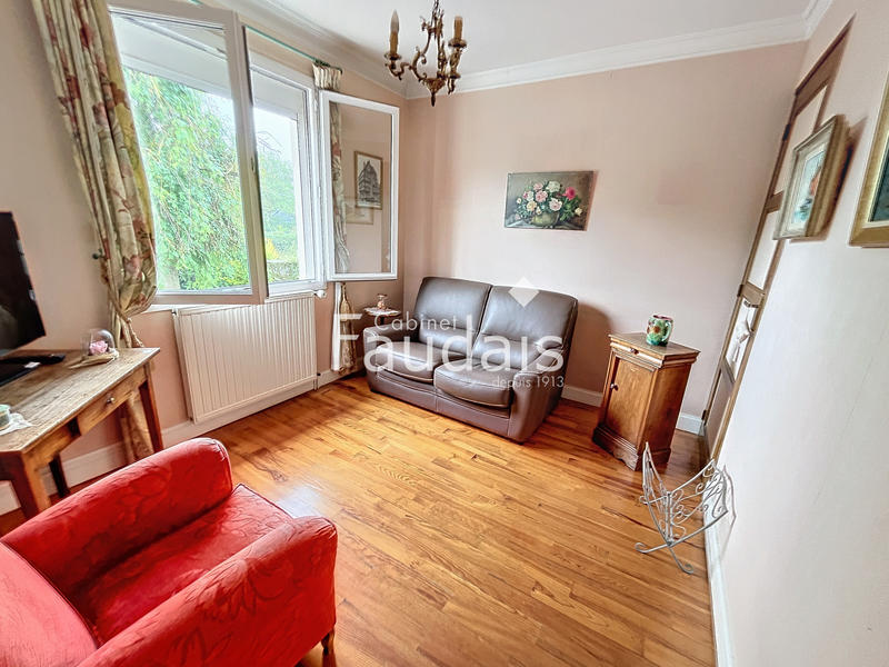 Maison - 69 m² - 5 pièces