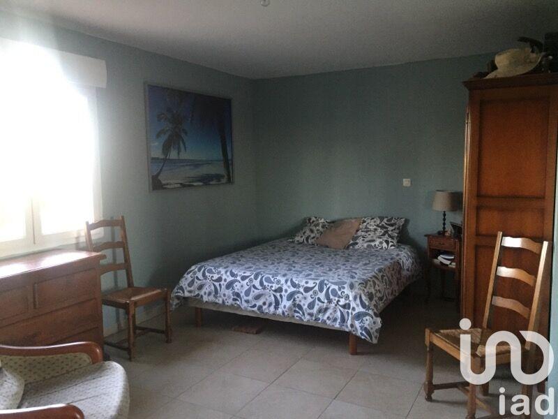 Maison - 205 m² - 8 pièces