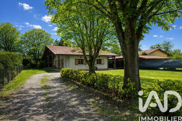 Maison - 111 m² - 5 pièces