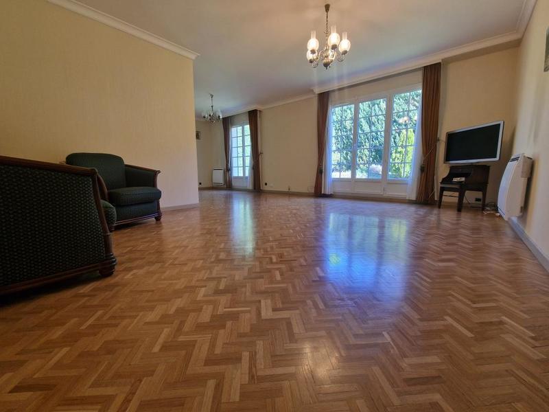 Maison - 101 m² - 5 pièces