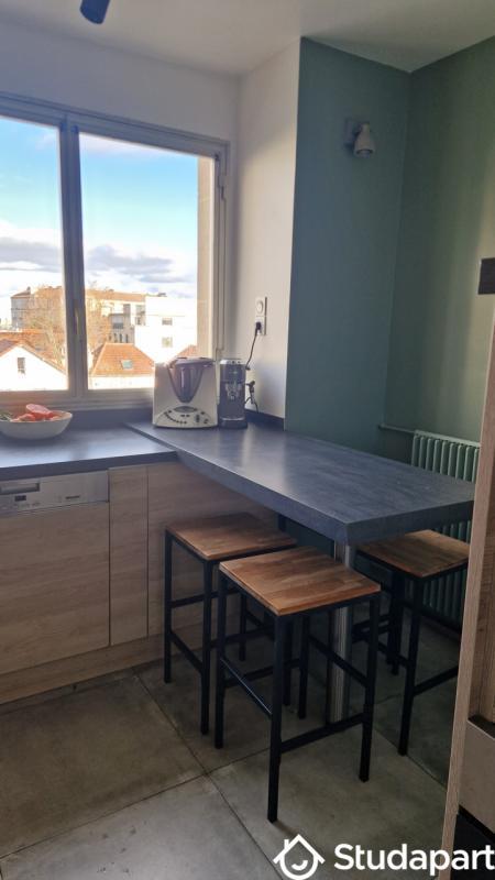 Chambre - 12 m² - 1 pièce