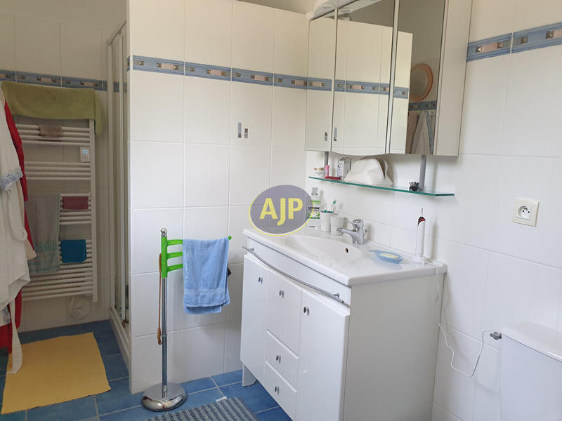 Maison - 160 m² - 5 pièces